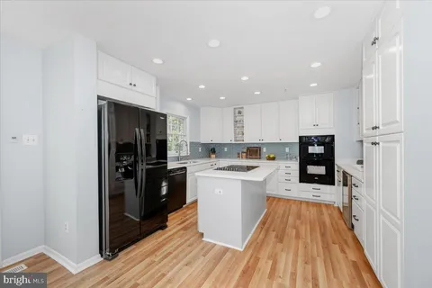 $765,000 | 15814 Glacier Court, Gaithersburg, MD 20878