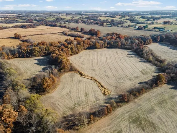 $1,170,000 | State Highway, Carrollton, MO 64633