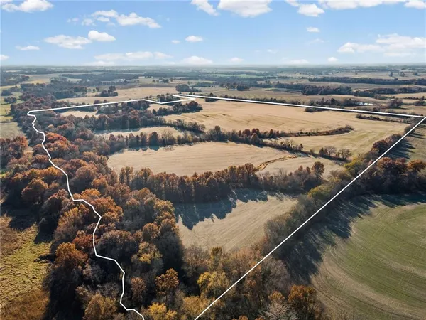 $1,170,000 | State Highway, Carrollton, MO 64633