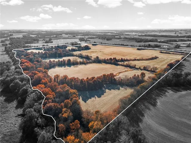 $1,521,000 | State Highway, Carrollton, MO 64633