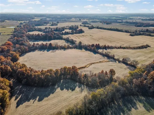 $1,170,000 | State Highway, Carrollton, MO 64633