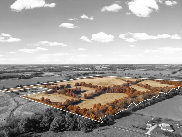 $1,521,000 | State Highway, Carrollton, MO 64633