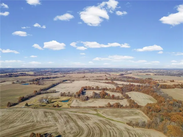 $1,521,000 | State Highway, Carrollton, MO 64633