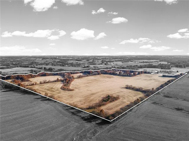 $1,521,000 | State Highway, Carrollton, MO 64633