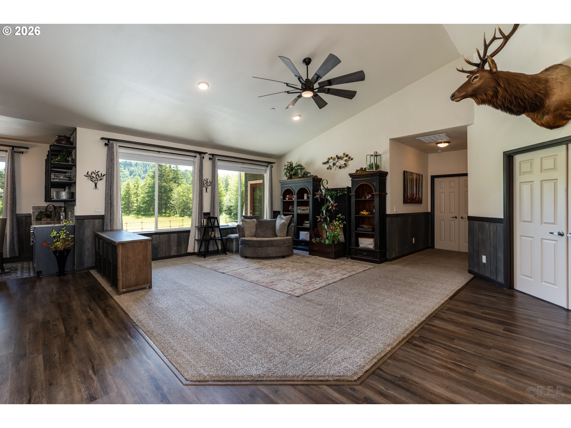 18210 Seigert Road Vernonia, OR 97064 - Photo 7 of 44 Living Room