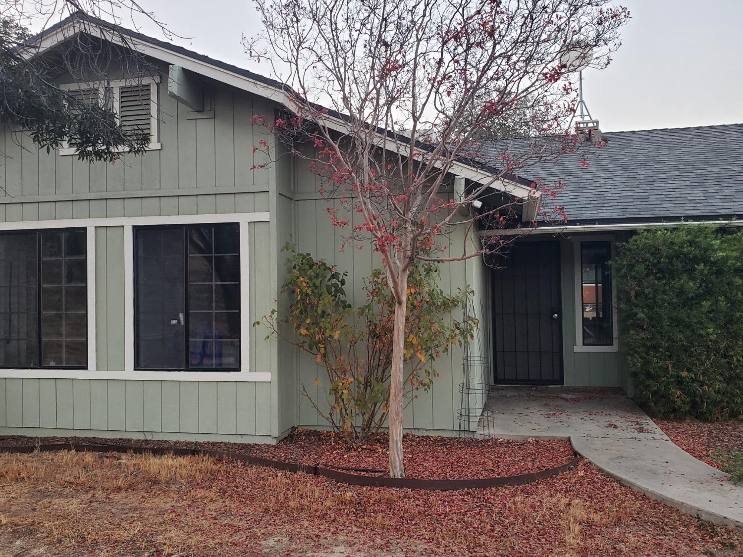 6359 Big Oak Road Sanger, CA 93657 - Photo 1 of 38 Gallery Image 1