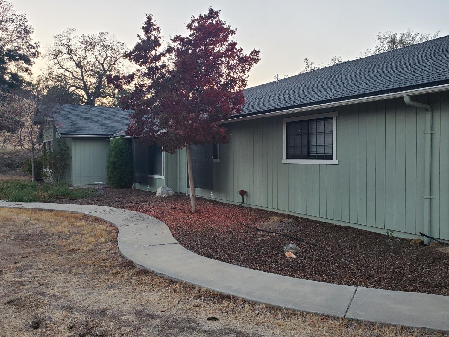 6359 Big Oak Road Sanger, CA 93657 - Photo 3 of 38 Gallery Image 3