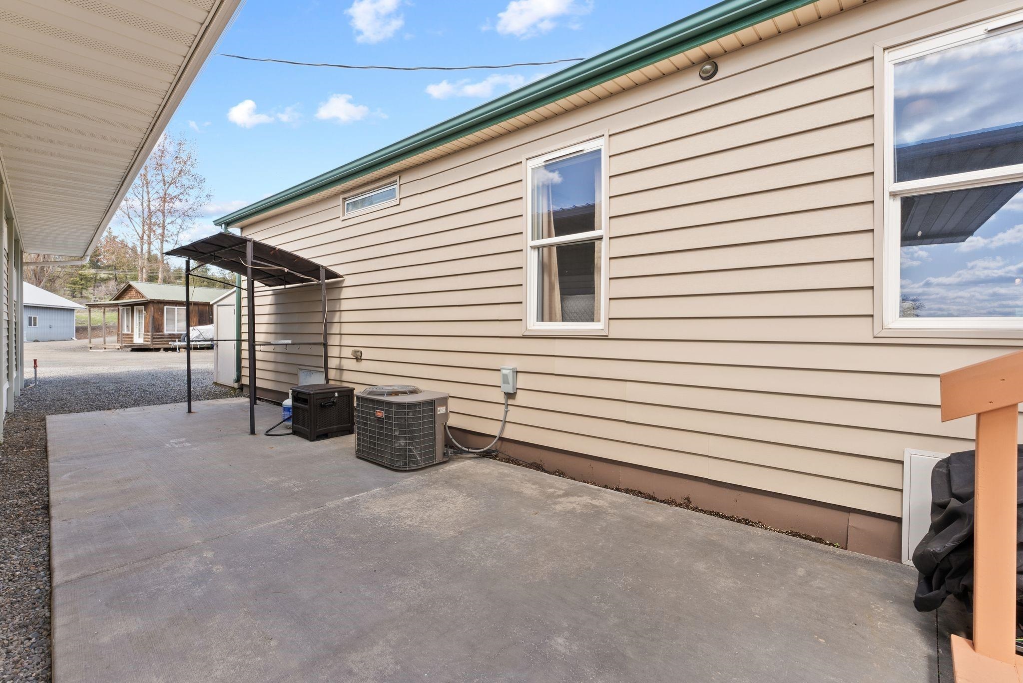 18617 West Williams Lake Road, Unit 10 Cheney, WA 99004 - Photo 24 of 36