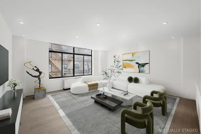 $2,895,000 | 525 East 80th Street, Unit 4B | Upper East Side