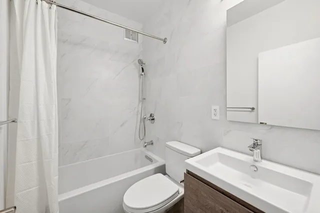 $2,895,000 | 525 East 80th Street, Unit 4B | Upper East Side