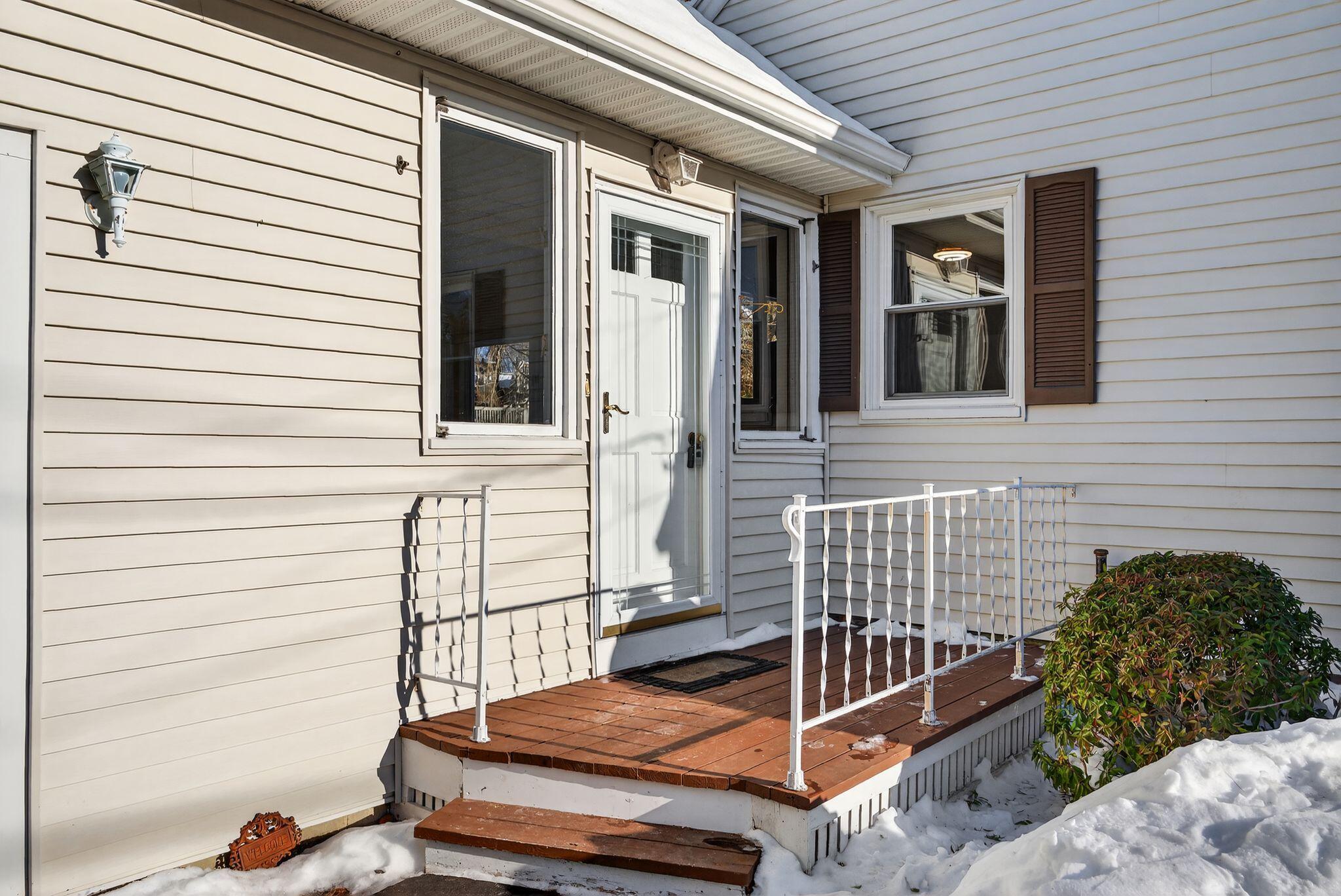 67 Maple Avenue Scarborough, ME 04074 - Photo 5 of 38 5_DSC07716