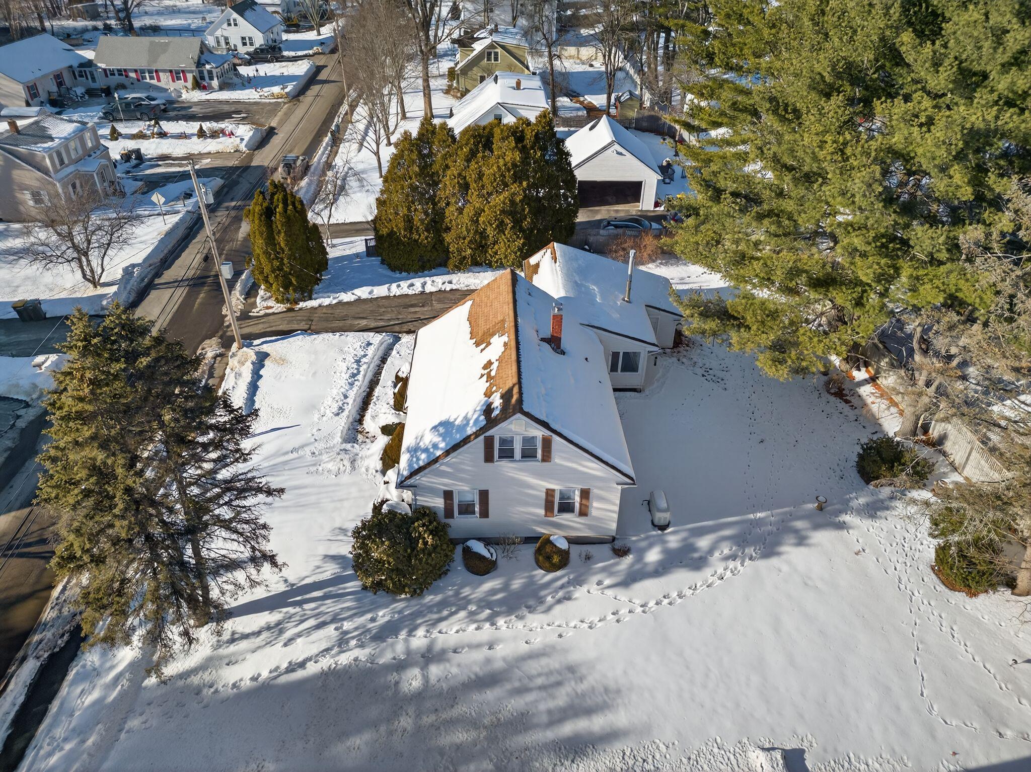 67 Maple Avenue Scarborough, ME 04074 - Photo 9 of 38 9_DJI_20260114195108_0198_D