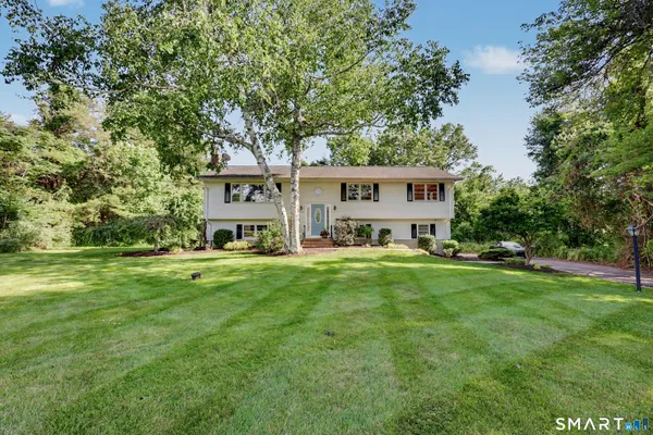 $479,000 | 17 Green Hill Road, Bethany, CT 06524