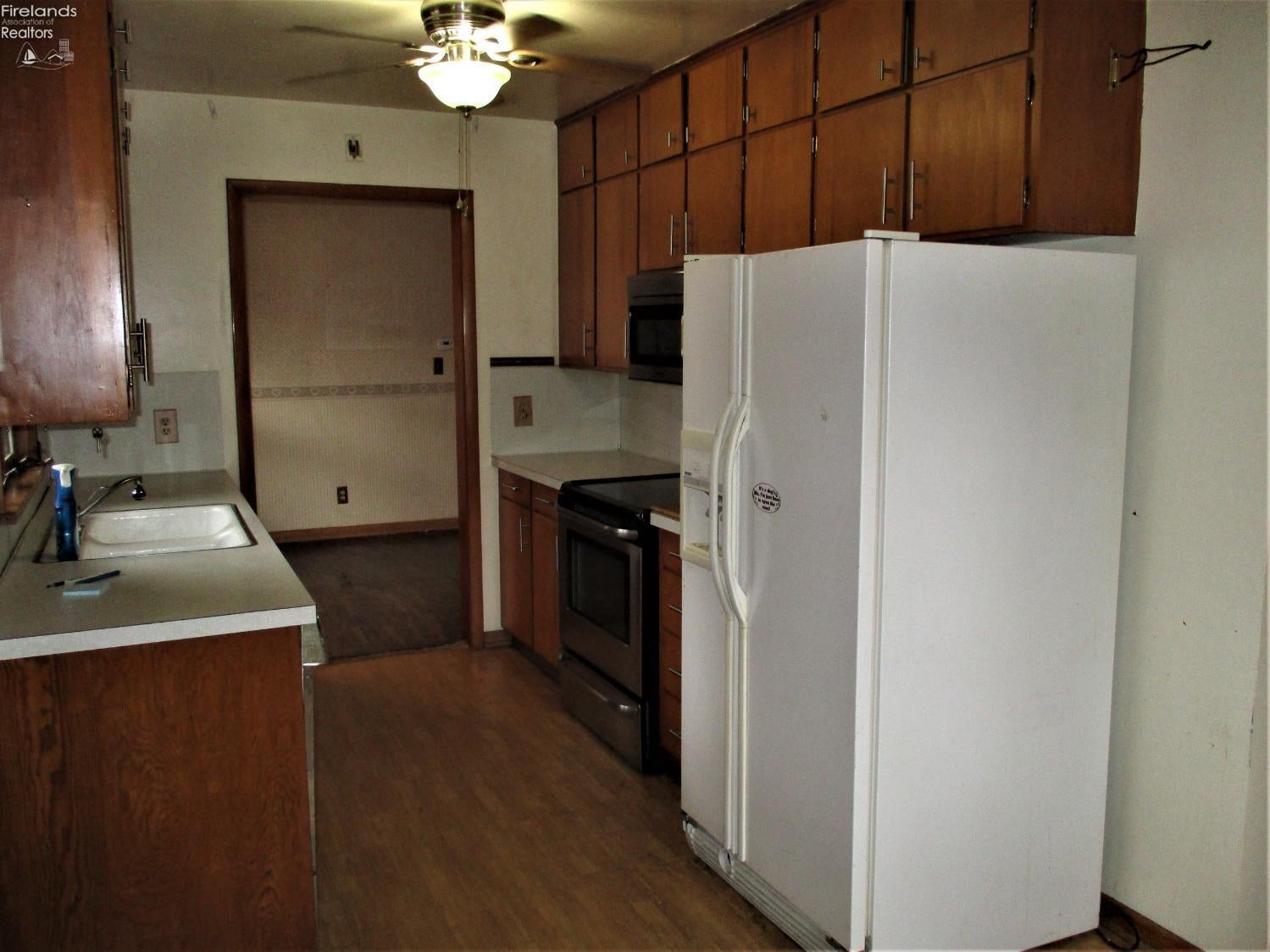 115 Lincoln Road Tiffin, OH 44883 - Photo 7 of 24 Gallery Image 7