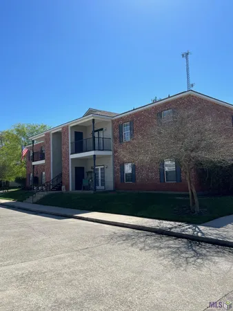 $1,295 | 153 Aspen Square, Unit 23, Denham Springs, LA 70726