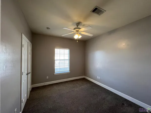 $1,295 | 153 Aspen Square, Unit 23, Denham Springs, LA 70726