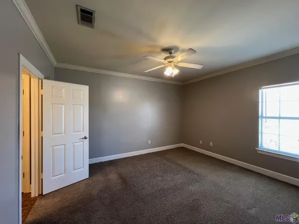 $1,295 | 153 Aspen Square, Unit 23, Denham Springs, LA 70726