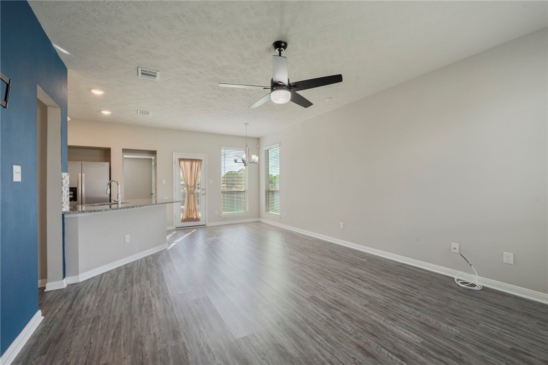2703 Redcap Street Bryan, TX 77803 - Photo 4 of 16