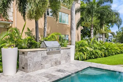 a view of a lake from a yard