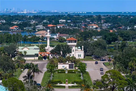 $4,500,000 | 420 Coffee Pot Riviera Northeast, St. Petersburg, FL 33704