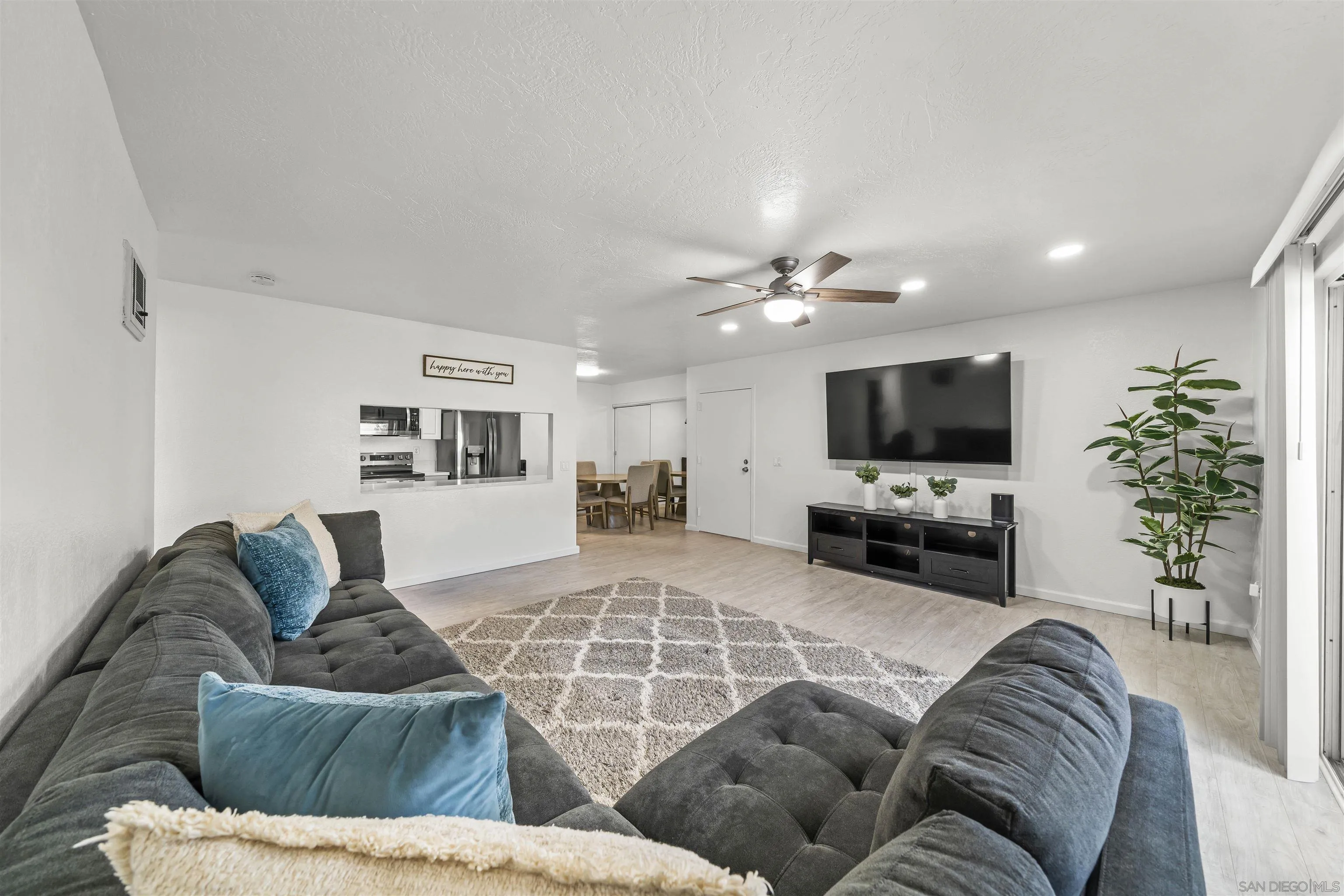 598 Telegraph Canyon Road, Unit D Chula Vista, CA 91910 - Photo 3 of 38