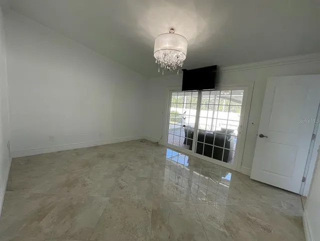 a view of empty room with window