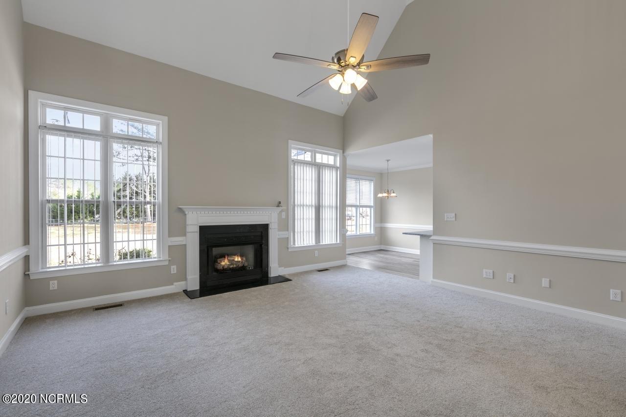 4437 Saddle Run Road North Wilson, NC 27896 - Photo 5 of 40 Great Room