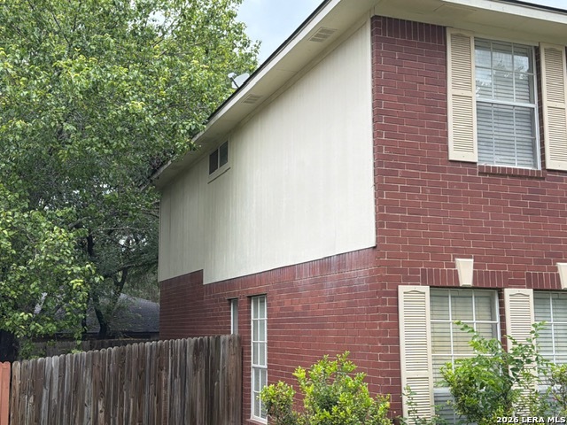 111 Rimdale Universal City, TX 78148 - Photo 3 of 20