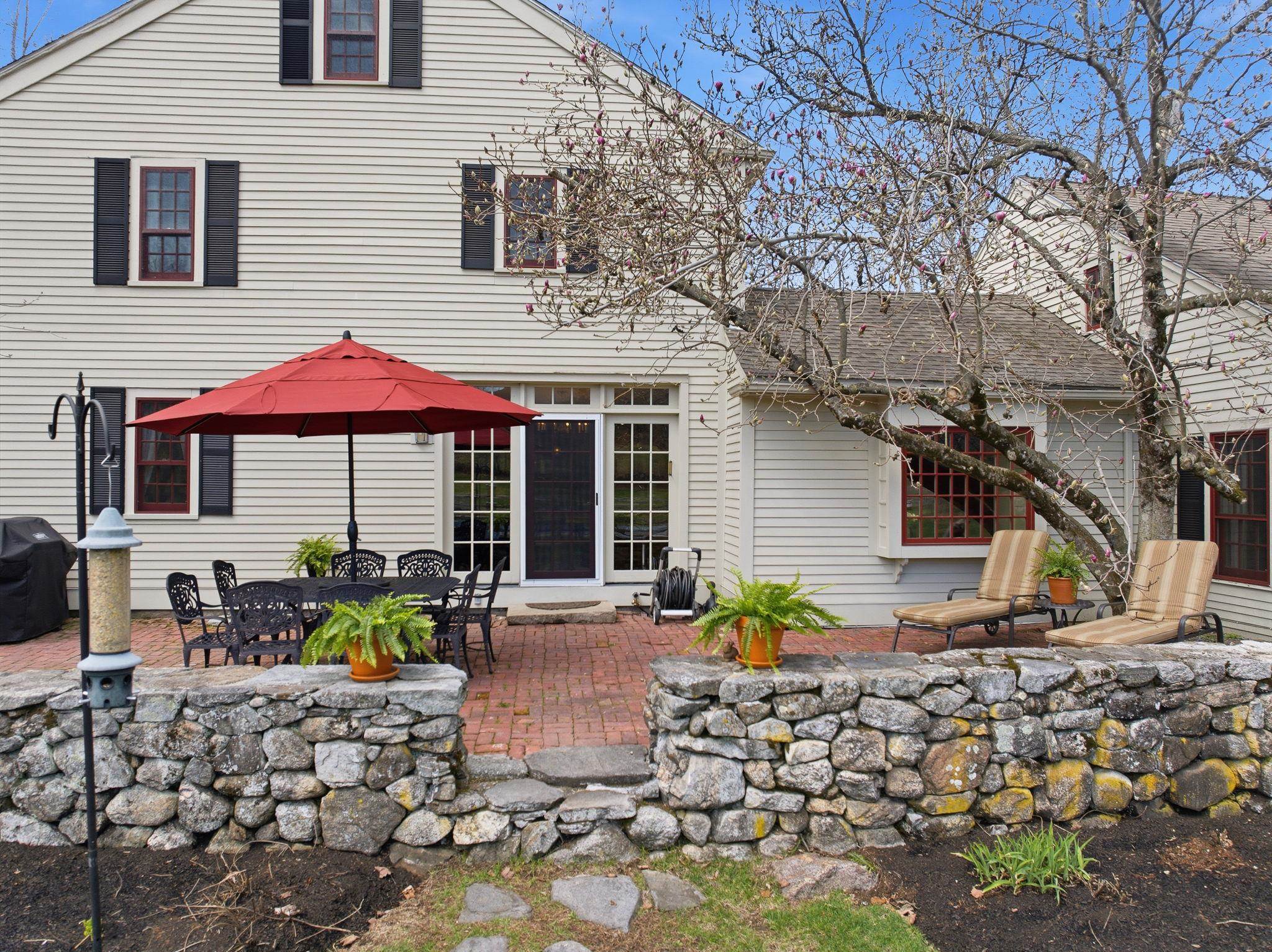 5 Old Manchester Road Amherst, NH 03031 - Photo 21 of 57