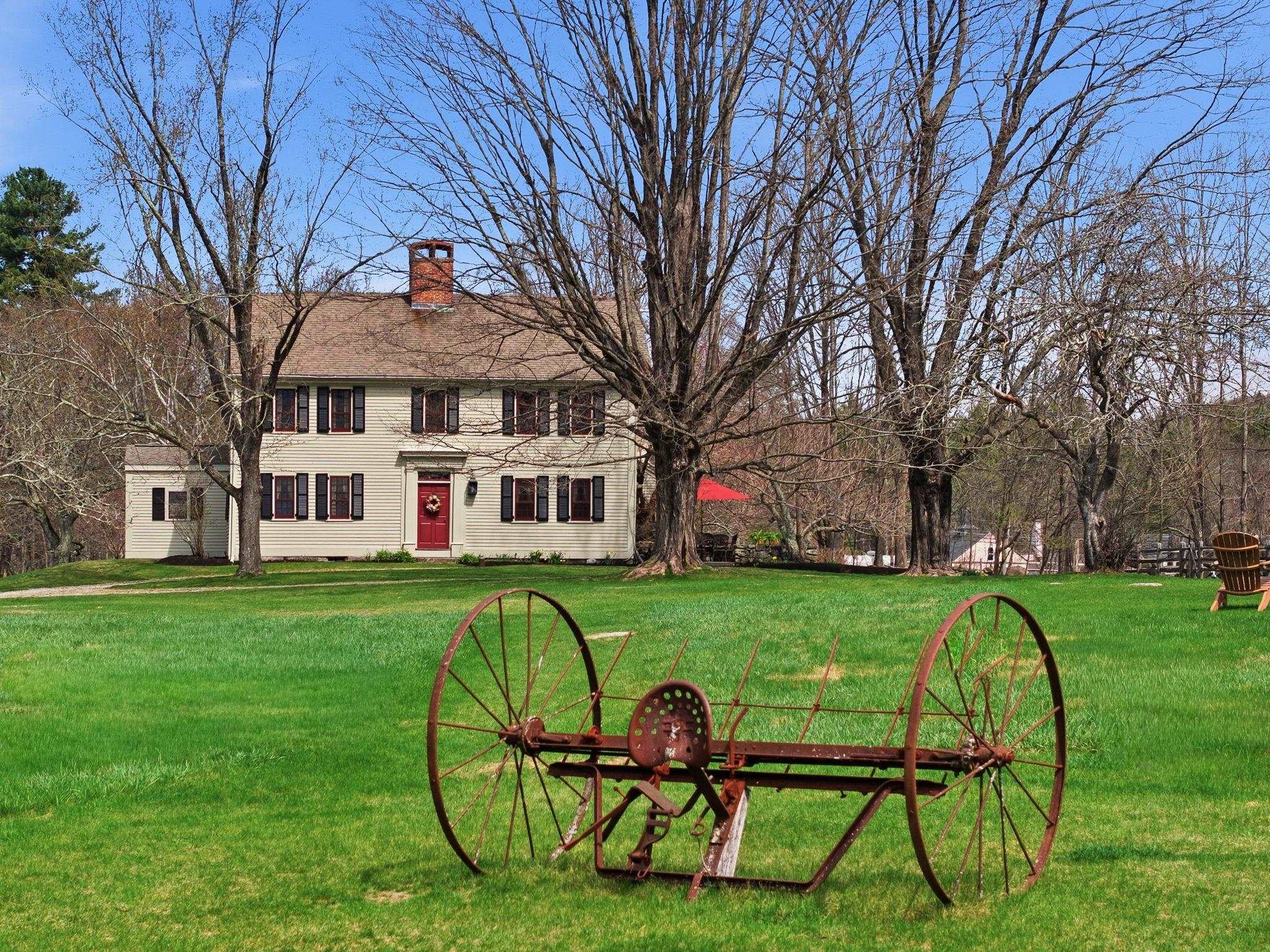 5 Old Manchester Road Amherst, NH 03031 - Photo 3 of 57
