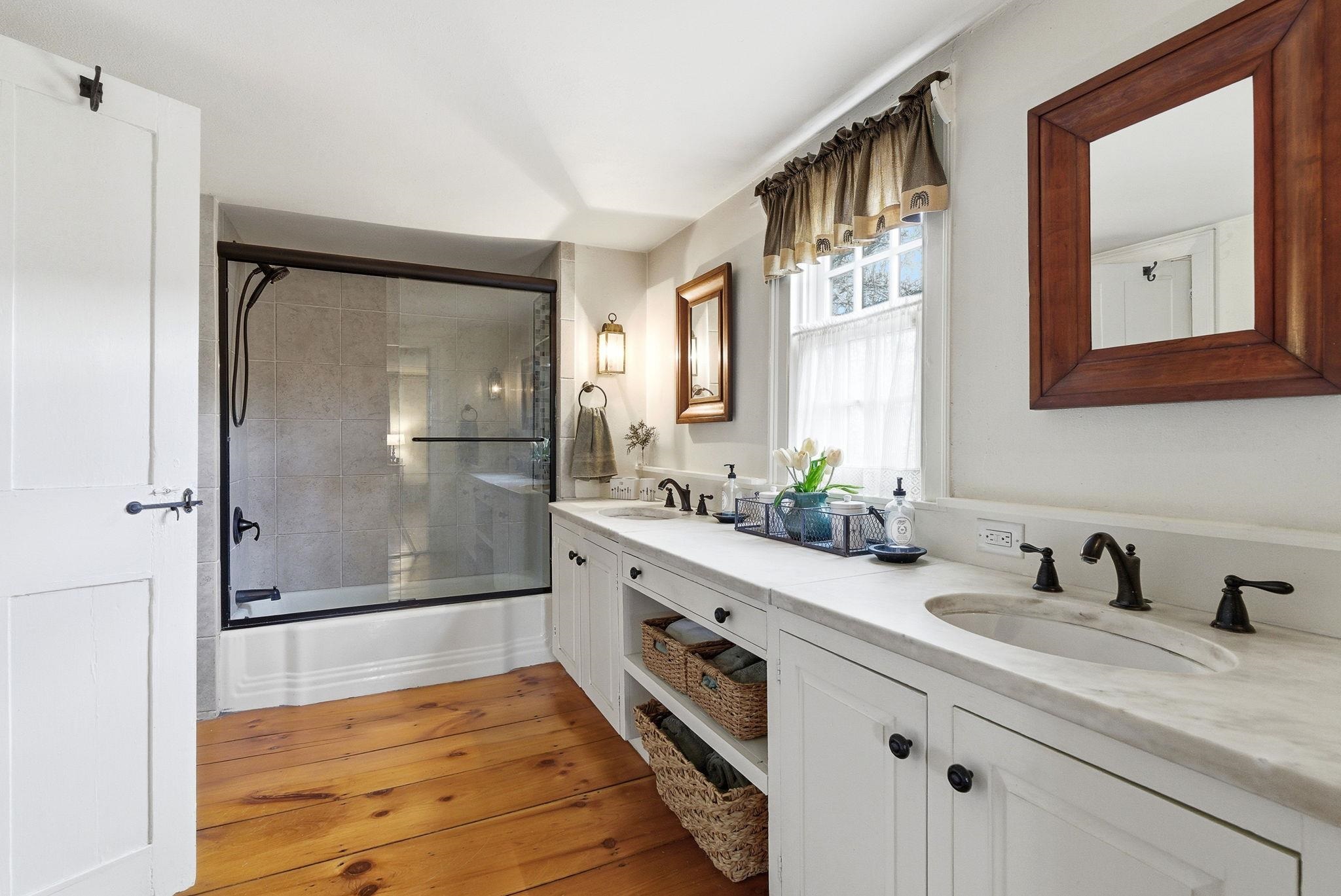 5 Old Manchester Road Amherst, NH 03031 - Photo 37 of 57