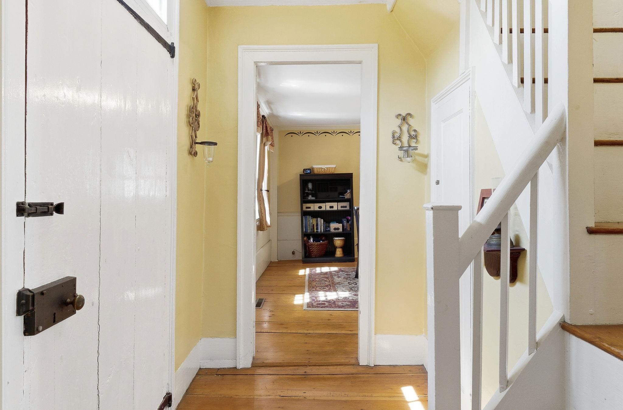 5 Old Manchester Road Amherst, NH 03031 - Photo 10 of 57