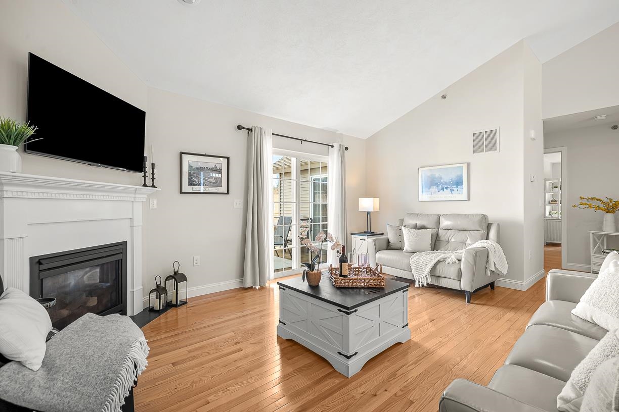 154 Hall Road Fremont, NH 03044 - Photo 3 of 32