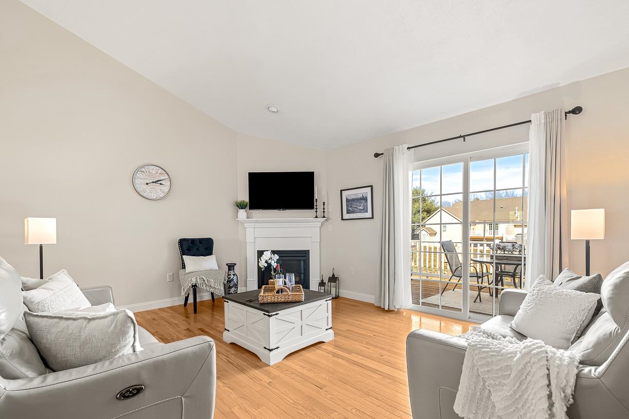 154 Hall Road Fremont, NH 03044 - Photo 4 of 32