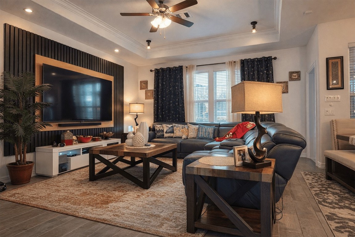 31606 Roldan Lane Fulshear, TX 77441 - Photo 2 of 21