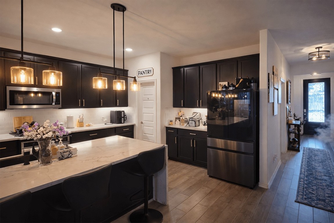 31606 Roldan Lane Fulshear, TX 77441 - Photo 3 of 21