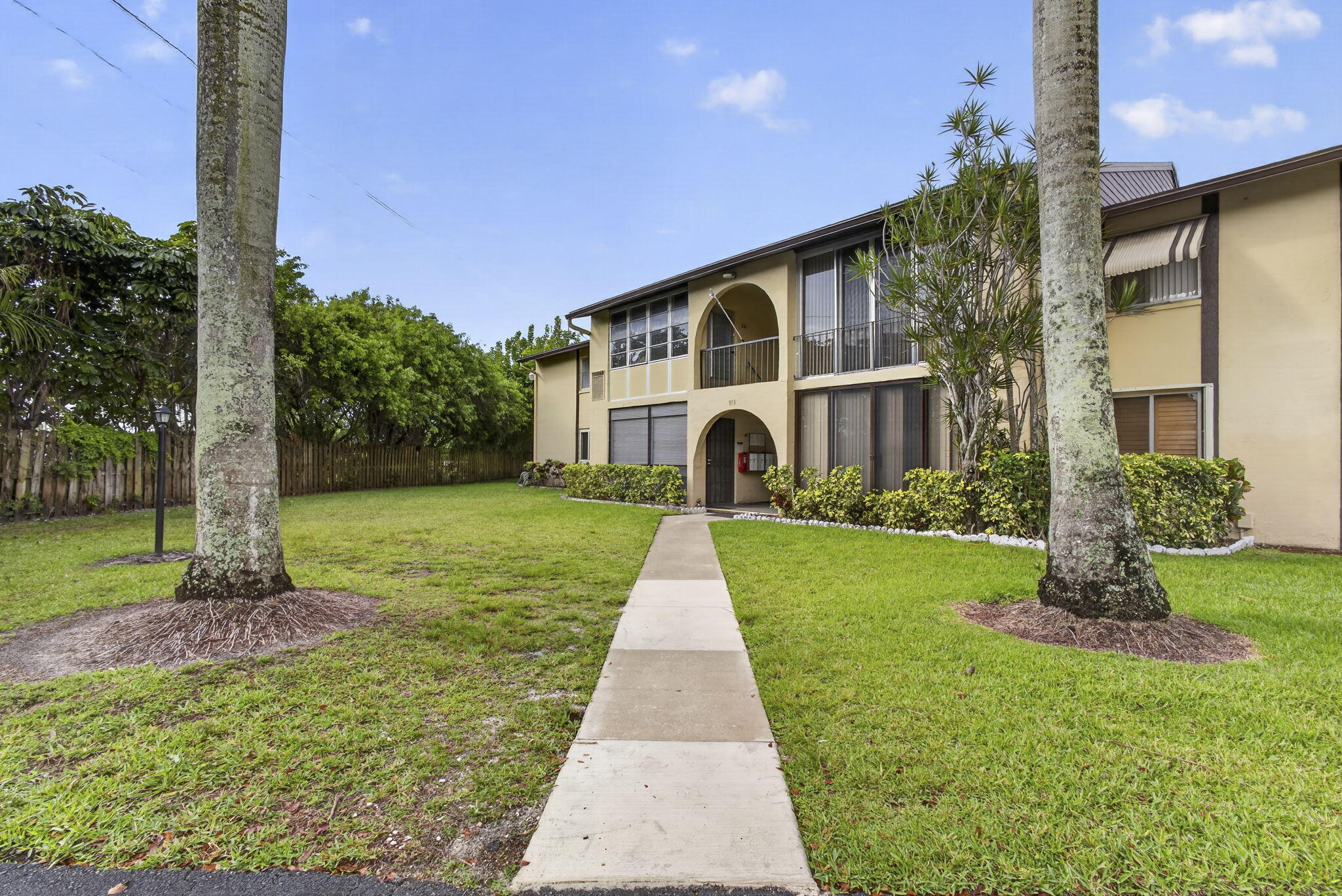315 Pine Ridge Circle, Unit D1 Greenacres, FL 33463 - Photo 1 of 43 1-web-or-mls-BS1A4982