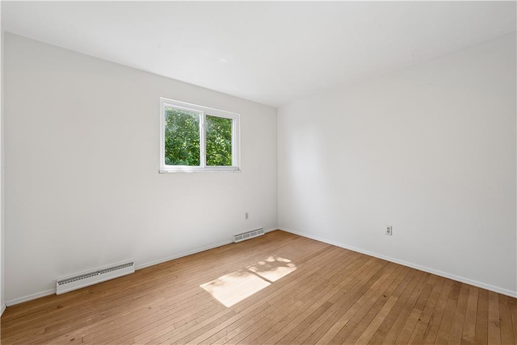690 Blue Ridge Road Pittsburgh, PA 15239 - Photo 18 of 33