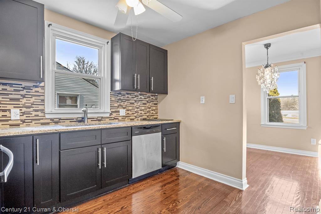 20634 Ridgemont Road Harper Woods, MI 48225 - Photo 16 of 38