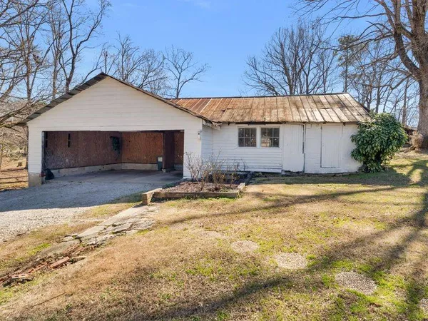 $2,500 | 9300 Floyd Road, Jonesboro, GA 30236