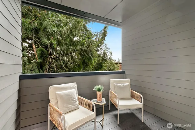 $4,675,800 | 117 Wells Avenue South, Unit A, Renton, WA 98057