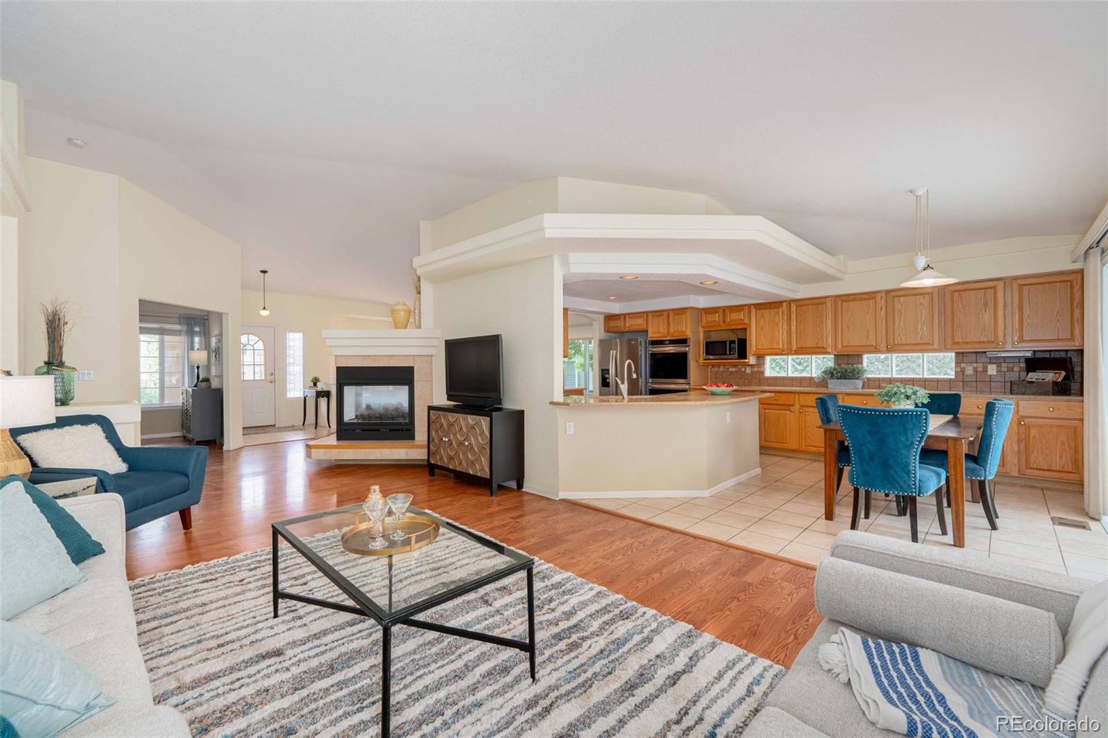 2223 Fox Fire Court Highlands Ranch, CO 80129 - Photo 5 of 34 Gallery Image 5