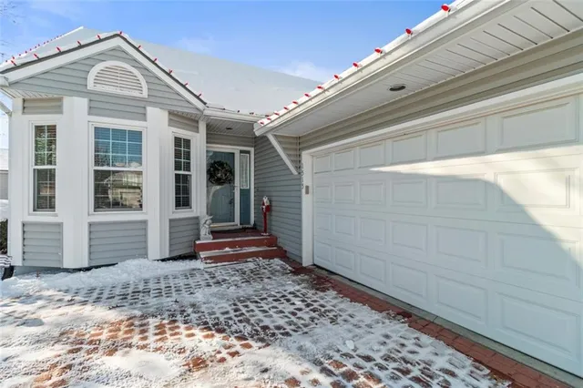 $369,900 | 1515 Northwest Primrose, Blue Springs, MO 64015