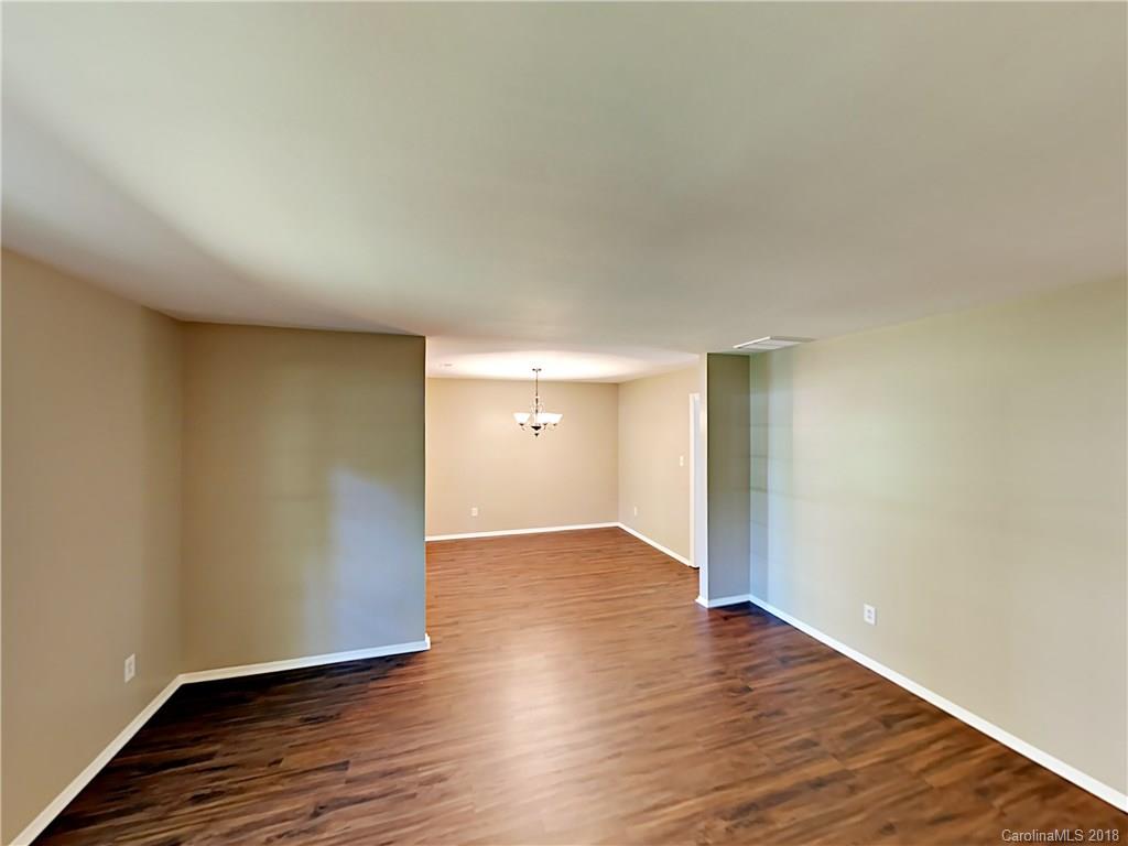 6592 Stoney Ridge Road Matthews, NC 28104 - Photo 4 of 20 Gallery Image 4
