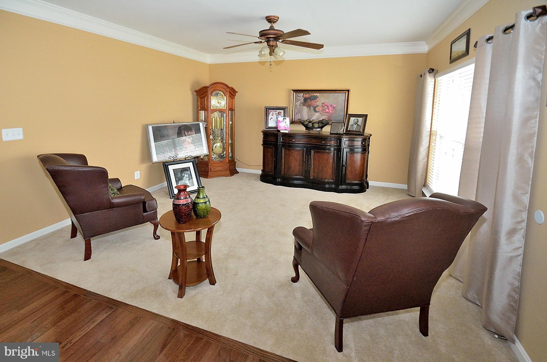 4253 Meyers Road Triangle, VA 22172 - Photo 2 of 30 Living Room