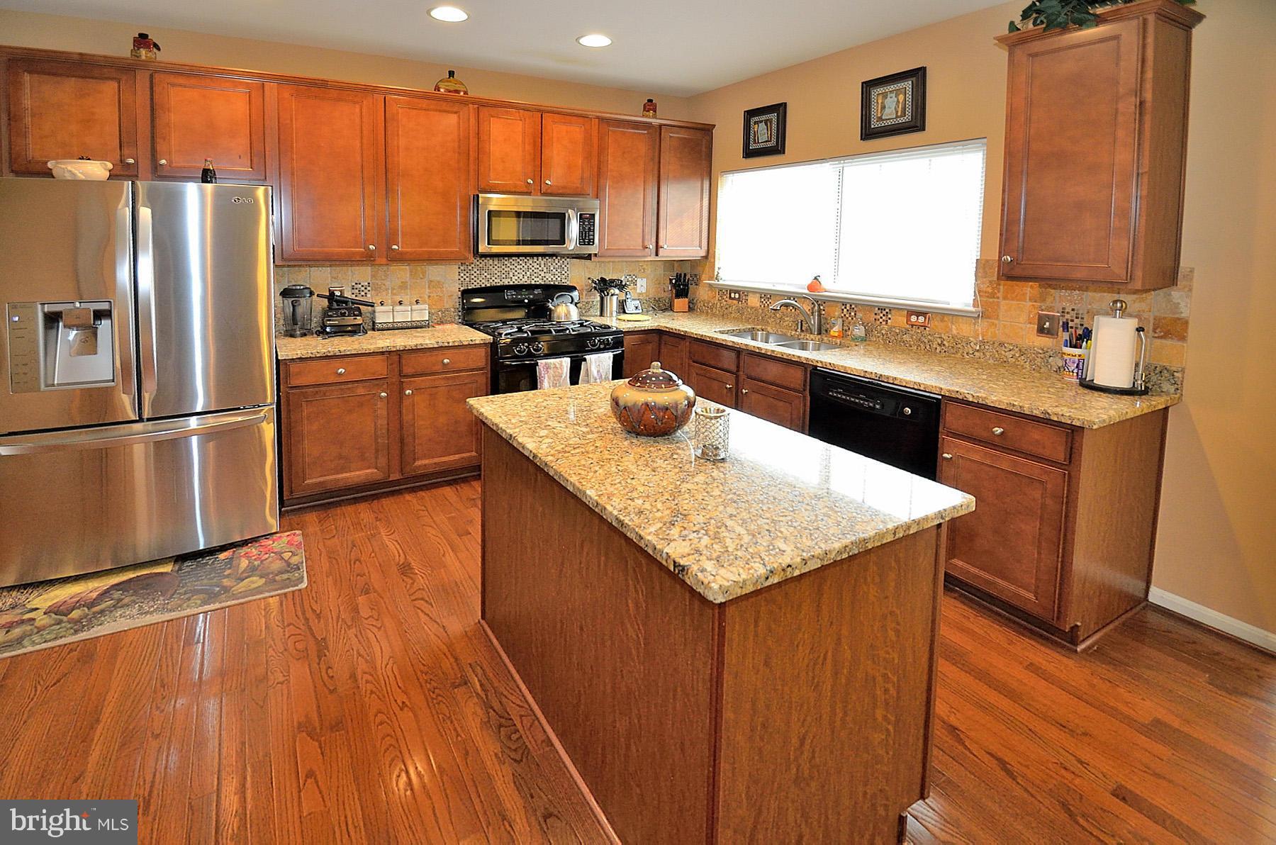 4253 Meyers Road Triangle, VA 22172 - Photo 11 of 30 Kitchen