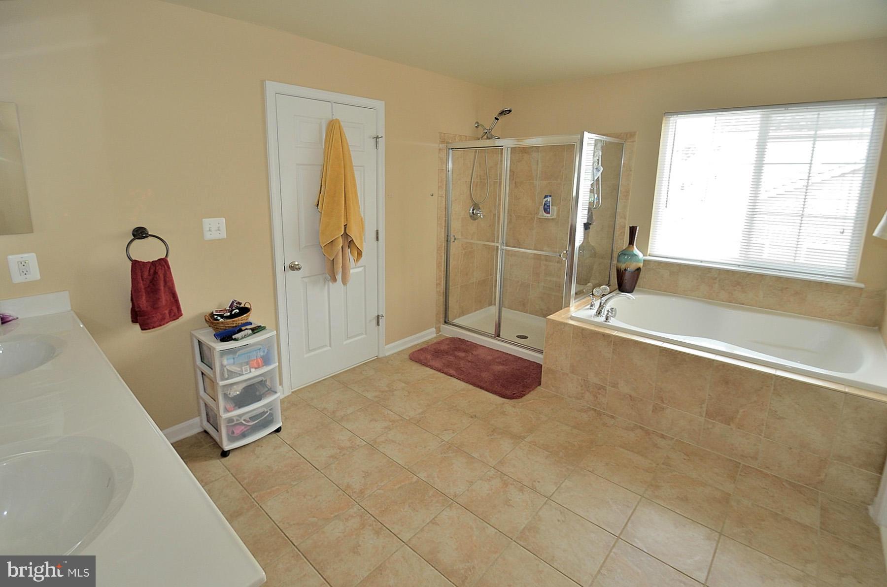 4253 Meyers Road Triangle, VA 22172 - Photo 18 of 30 Bath (Master)