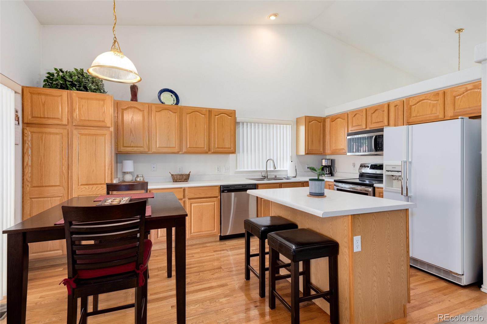 9837 Bathurst Way Highlands Ranch, CO 80130 - Photo 15 of 33 Gallery Image 15