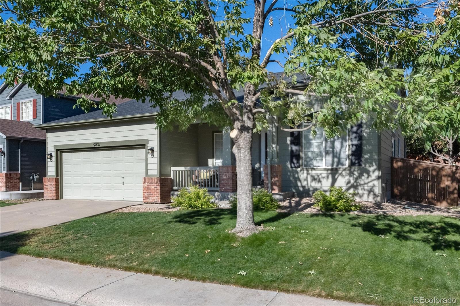 9837 Bathurst Way Highlands Ranch, CO 80130 - Photo 2 of 33 Gallery Image 2