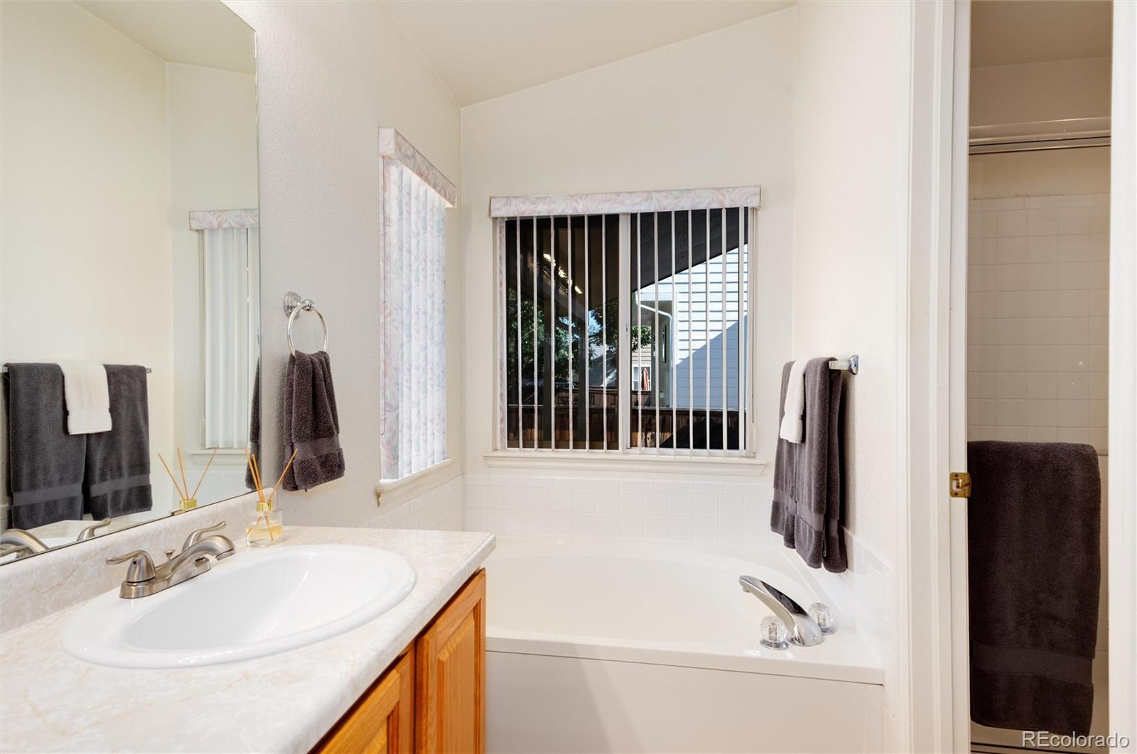9837 Bathurst Way Highlands Ranch, CO 80130 - Photo 24 of 33 Gallery Image 24
